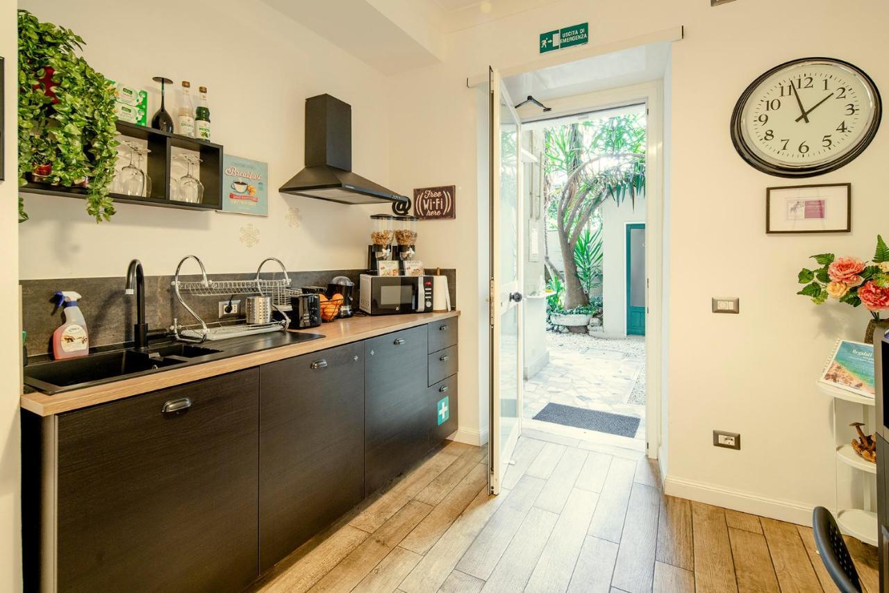 Garden House - Luxury Guest House - Overnight Stay Only โรม ภายนอก รูปภาพ